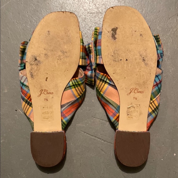 Red and Blue Slip-On Sandals with Decorative Bow - Picture 3 of 4